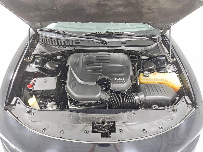 2017 DODGE CHARGER SE 11