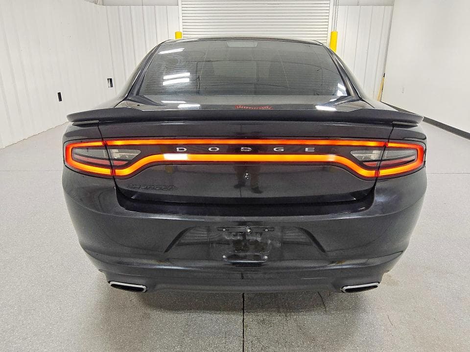 2017 DODGE CHARGER SE 6