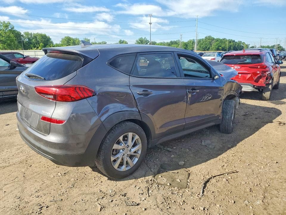 2021 HYUNDAI TUCSON SE 3