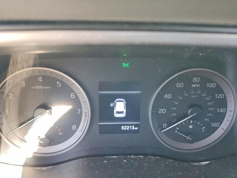 2021 HYUNDAI TUCSON SE 9
