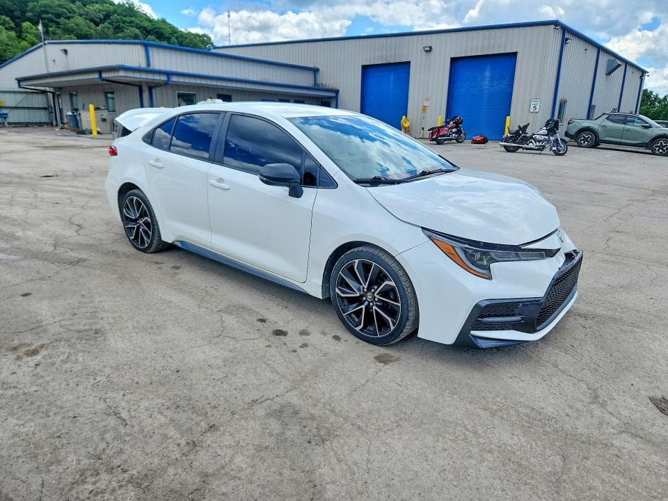 2020 TOYOTA COROLLA SE 4
