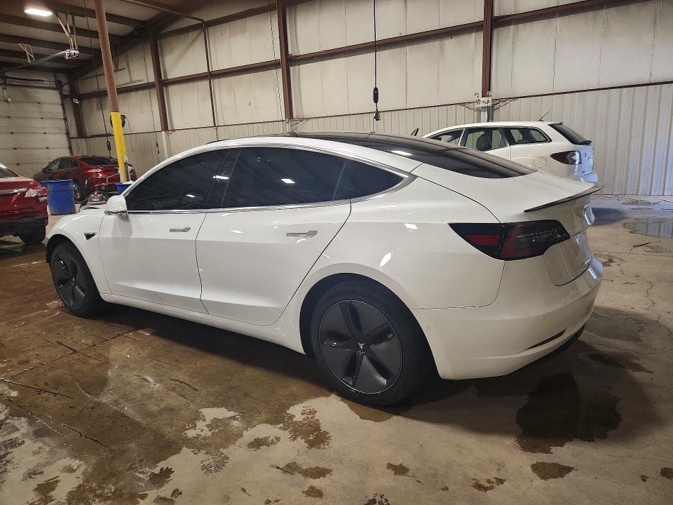 2020 TESLA MODEL 3 2