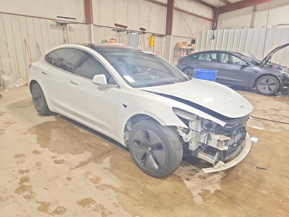 2020 TESLA MODEL 3 4