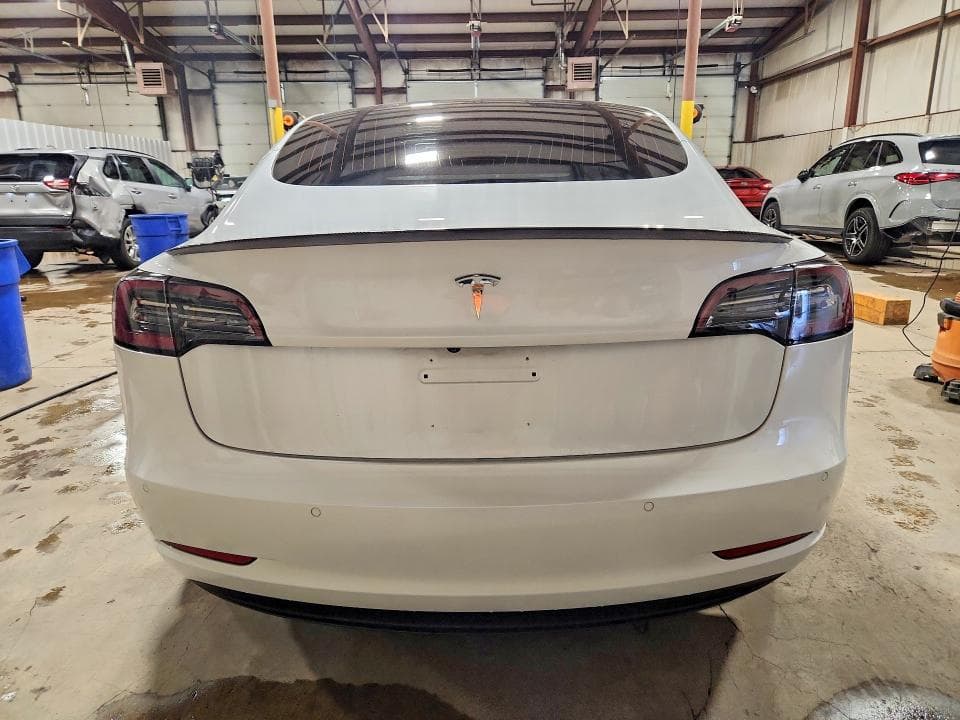 2020 TESLA MODEL 3 6