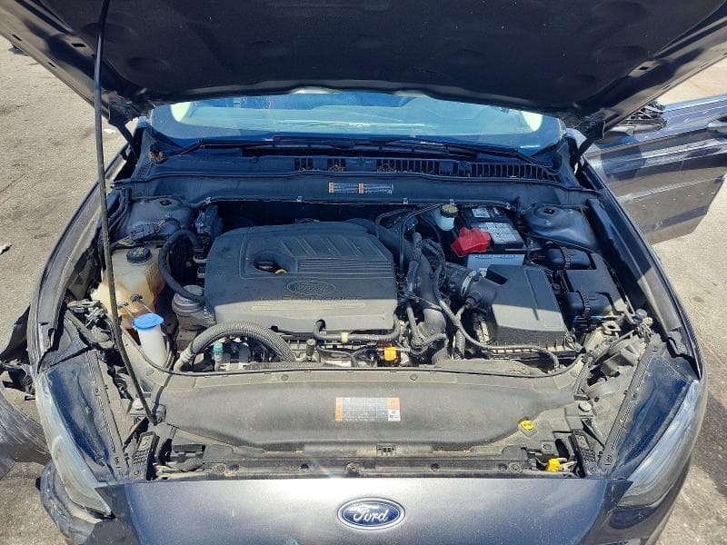 2017 FORD FUSION SE 11