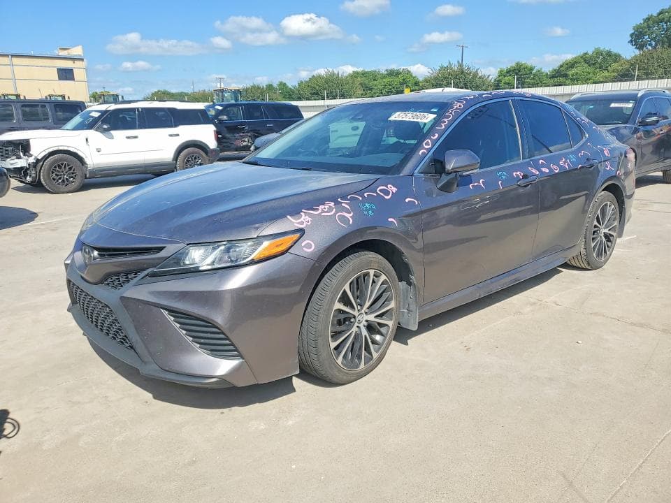 2020 TOYOTA CAMRY SE SE - 1
