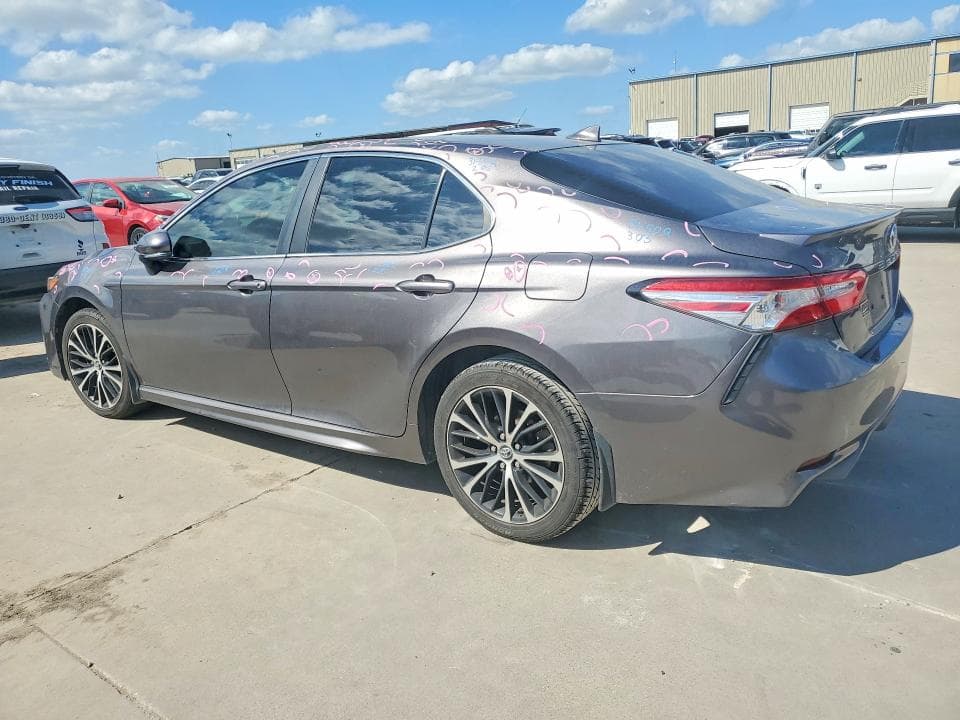 2020 TOYOTA CAMRY SE SE 2