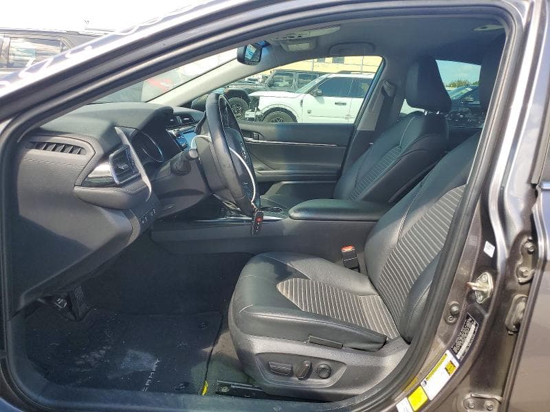 2020 TOYOTA CAMRY SE SE 7