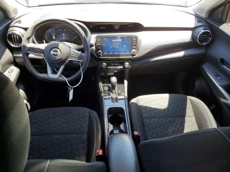2022 NISSAN KICKS SV SV 8