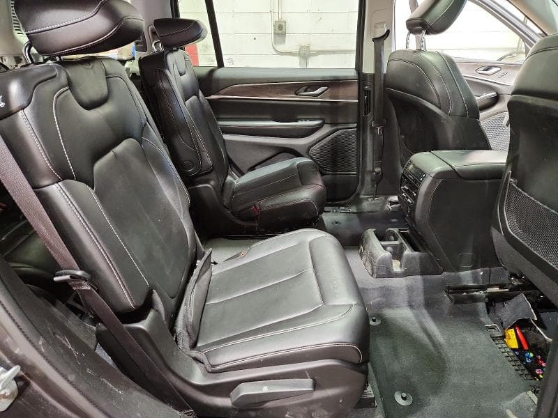 2023 JEEP GRAND CHEROKEE L LIMITED L LIMITED 11