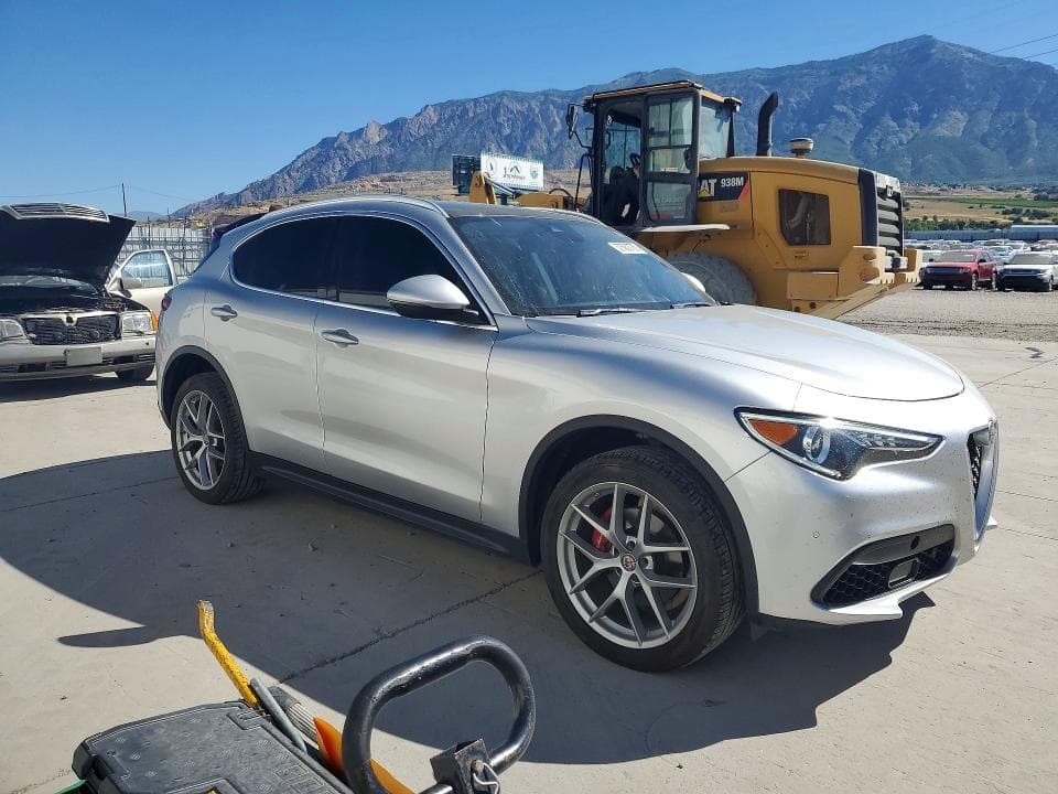 2018 ALFA ROMEO STELVIO TI TI 4