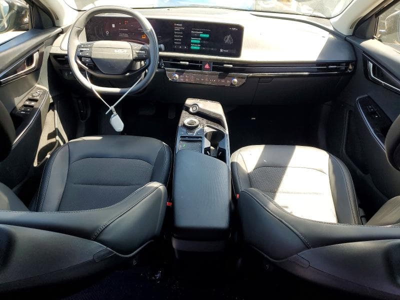 2025 KIA EV6 LIGHT LONG RANGE 8