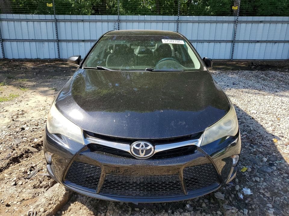 2017 TOYOTA CAMRY SE 5