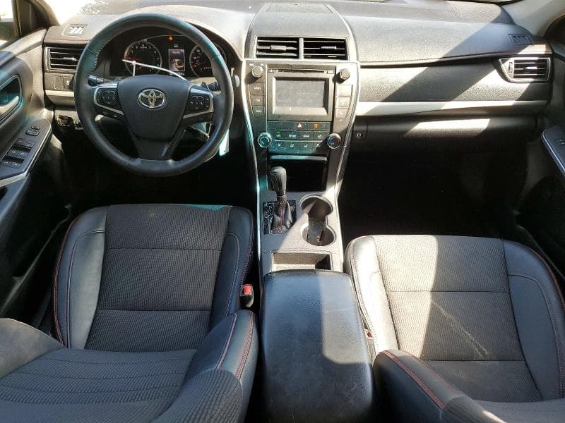 2017 TOYOTA CAMRY SE 8