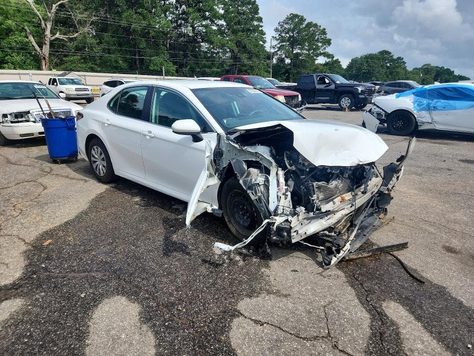 2022 TOYOTA CAMRY LE LE 4