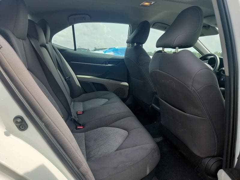 2022 TOYOTA CAMRY LE LE 10
