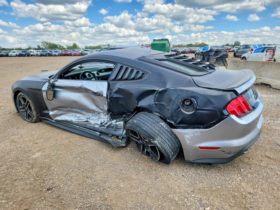 2022 FORD MUSTANG 2