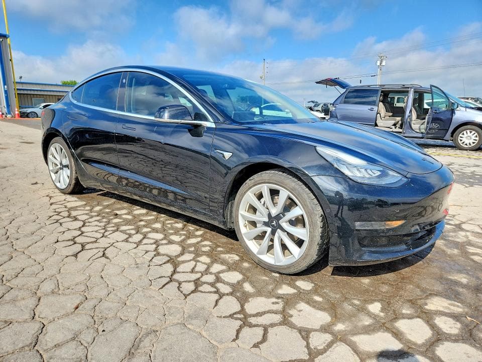 2019 TESLA MODEL 3 4