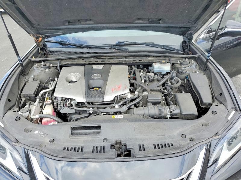 2019 LEXUS ES 300H 11