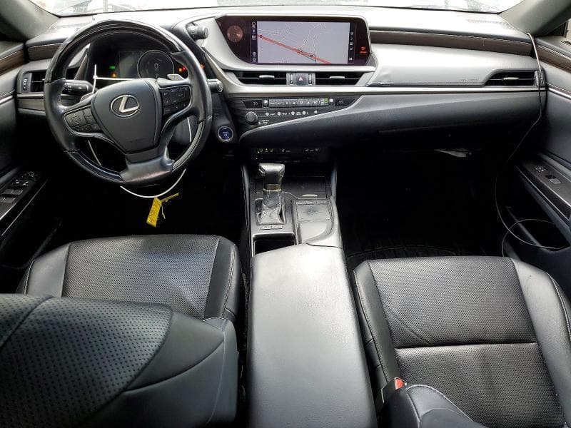 2019 LEXUS ES 300H 8