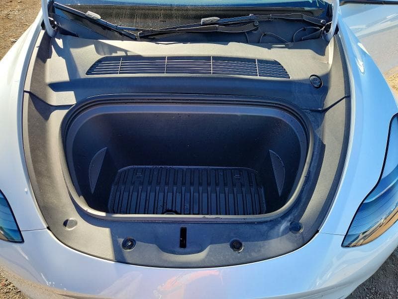 2024 TESLA MODEL Y 11