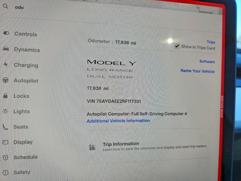 2024 TESLA MODEL Y 9