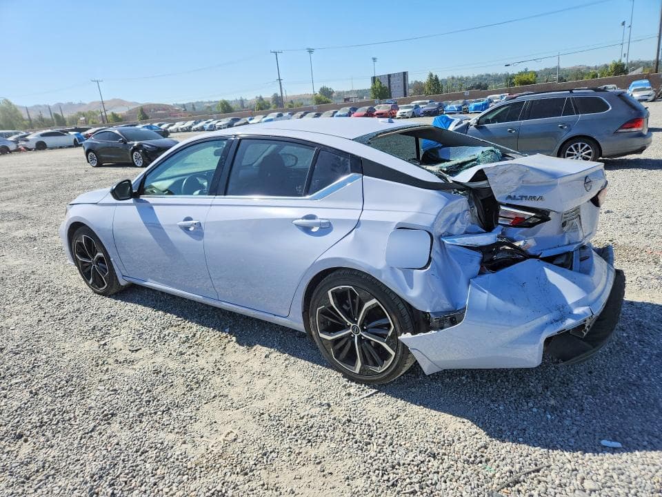 2024 NISSAN ALTIMA SR 2
