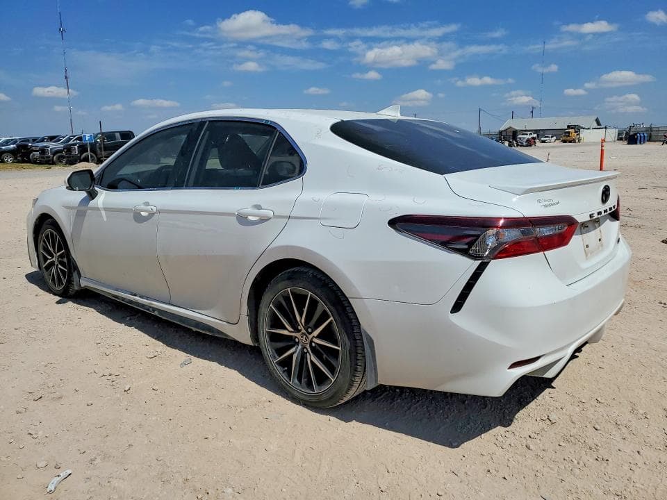 2022 TOYOTA CAMRY SE SE 2