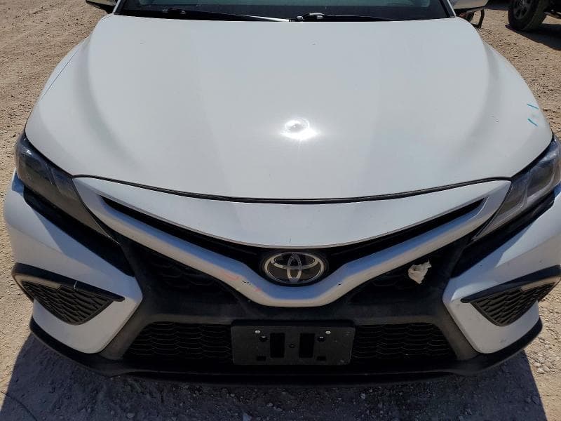 2022 TOYOTA CAMRY SE SE 11
