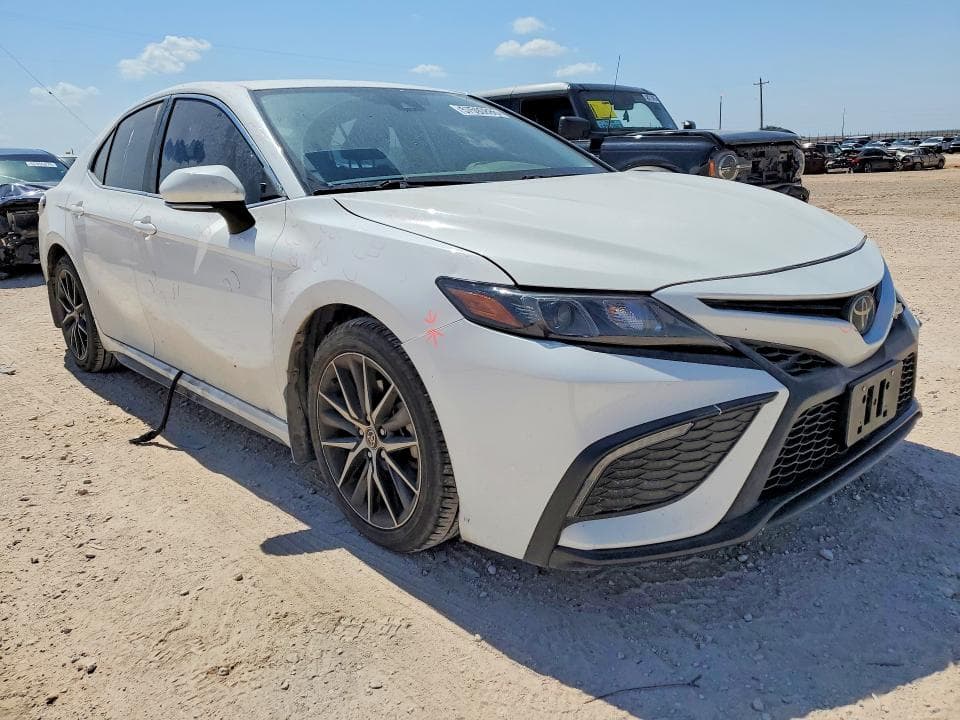 2022 TOYOTA CAMRY SE SE 4