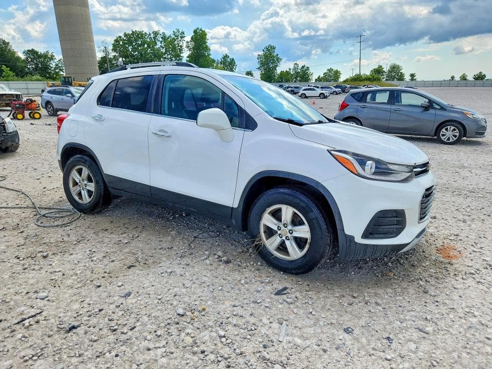 2017 CHEVROLET TRAX 1LT 4