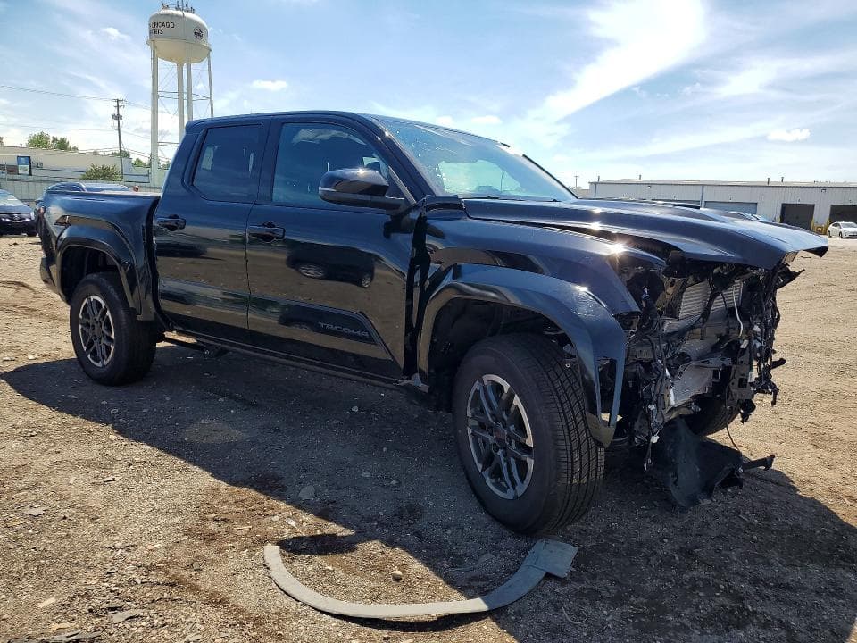 2026 TOYOTA TACOMA TRD SPORT 4