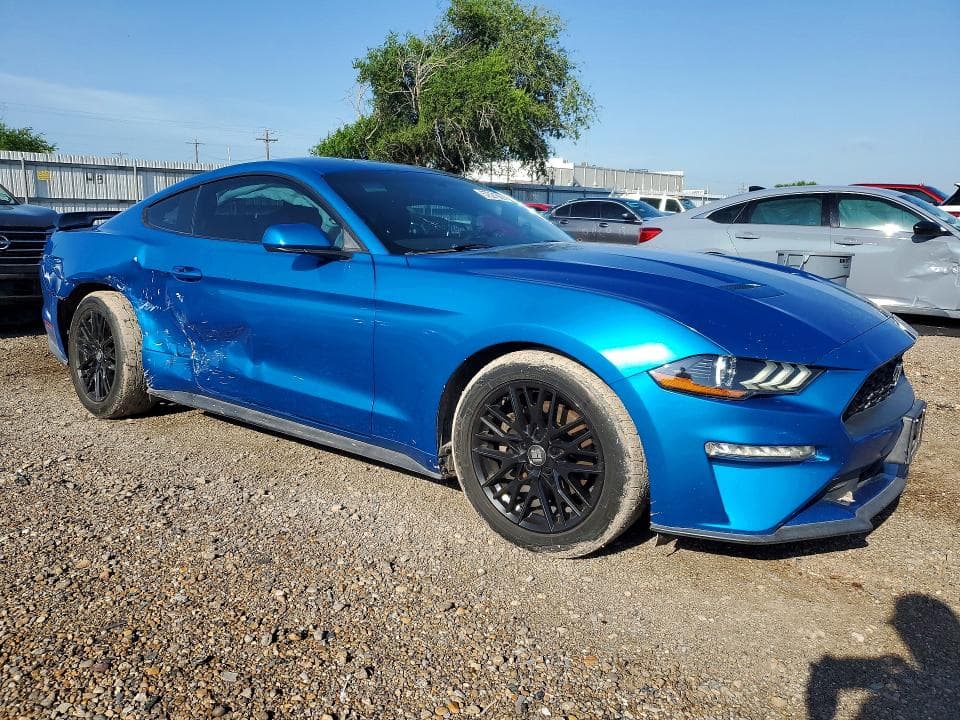 2019 FORD MUSTANG 4
