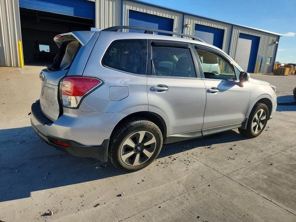 2017 SUBARU FORESTER 2.5I LIMITED 3