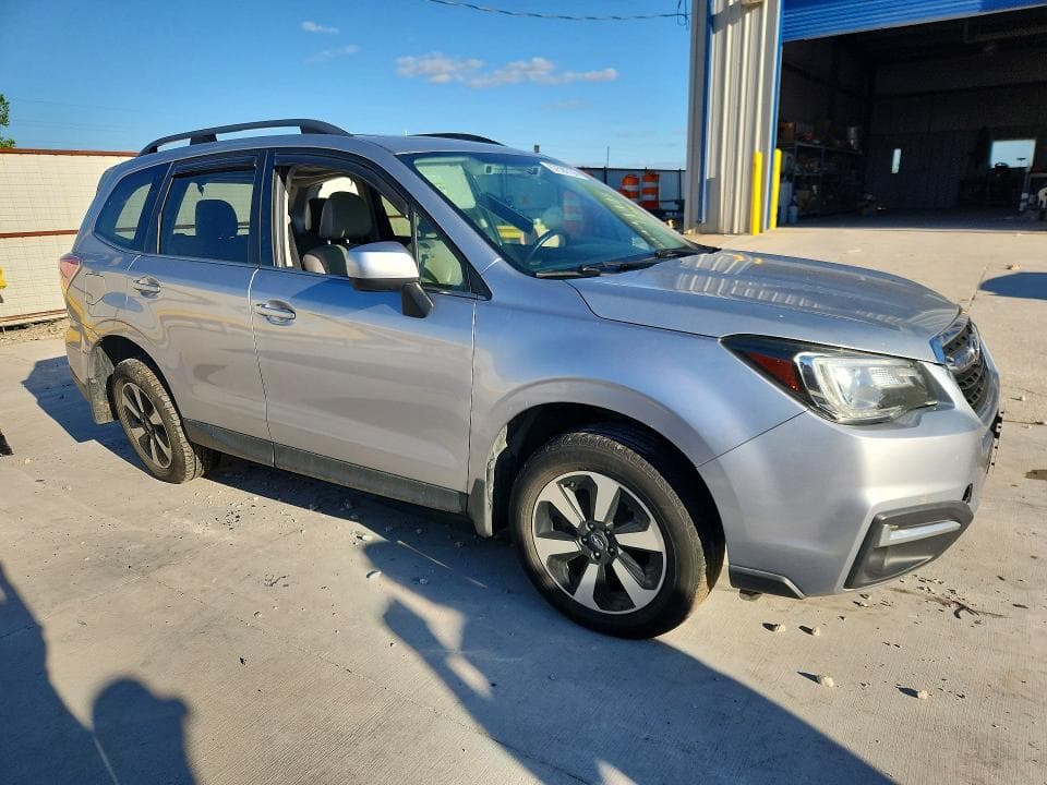 2017 SUBARU FORESTER 2.5I LIMITED 4