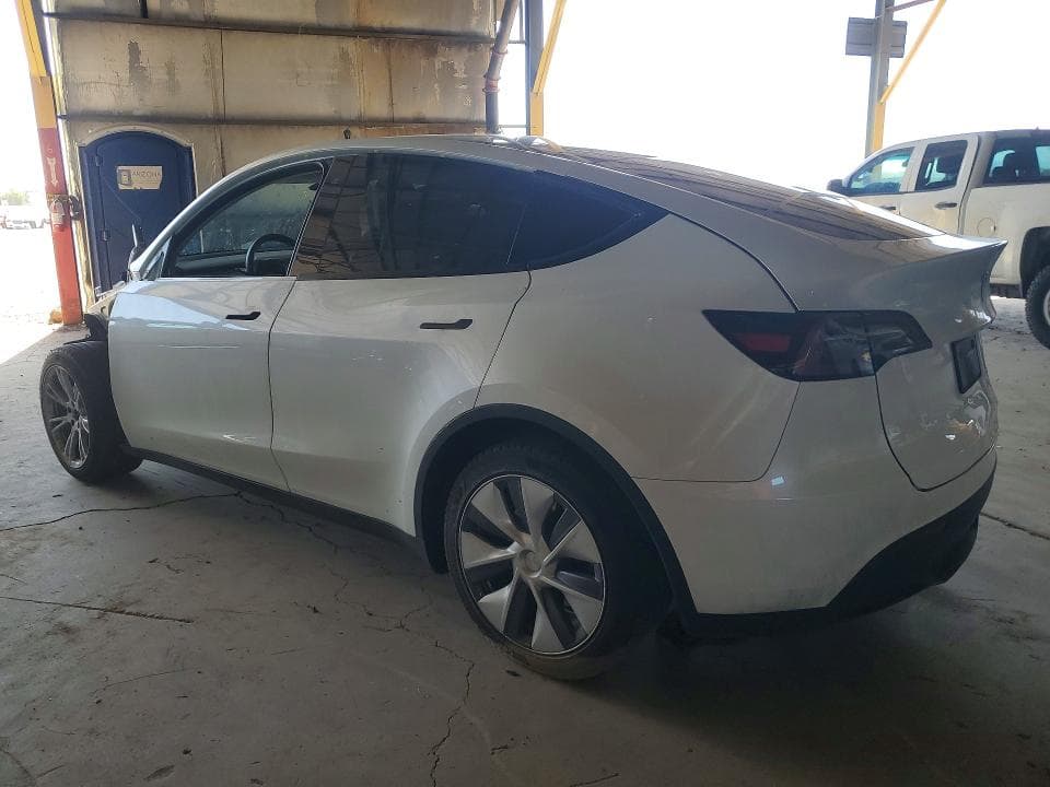 2023 TESLA MODEL Y 2