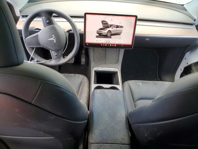 2023 TESLA MODEL Y 8