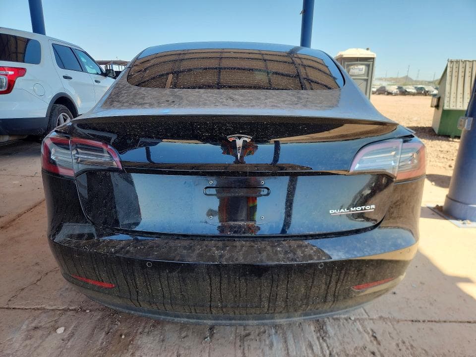2018 TESLA MODEL 3 6