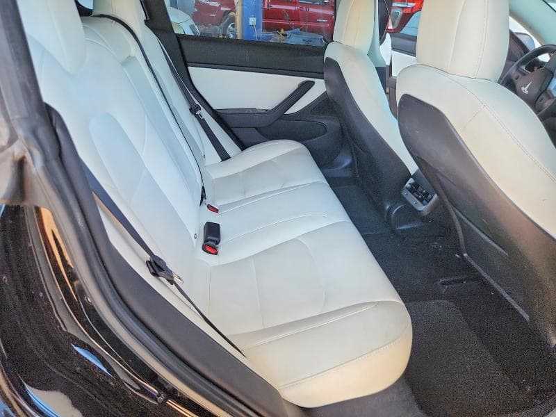 2018 TESLA MODEL 3 10