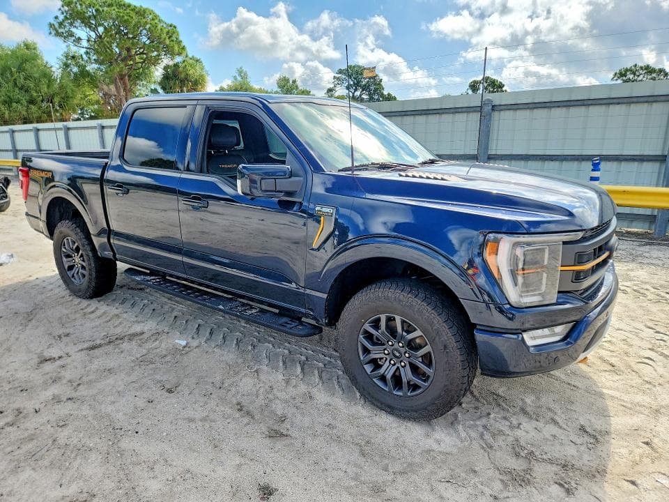 2023 FORD F150 SUPERCREW 4
