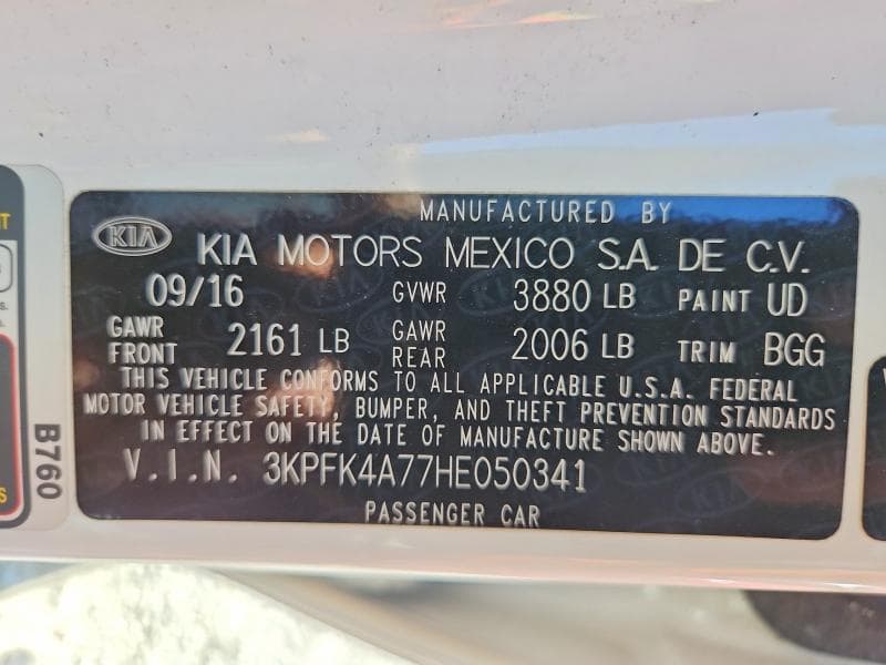 2017 KIA FORTE LX 12
