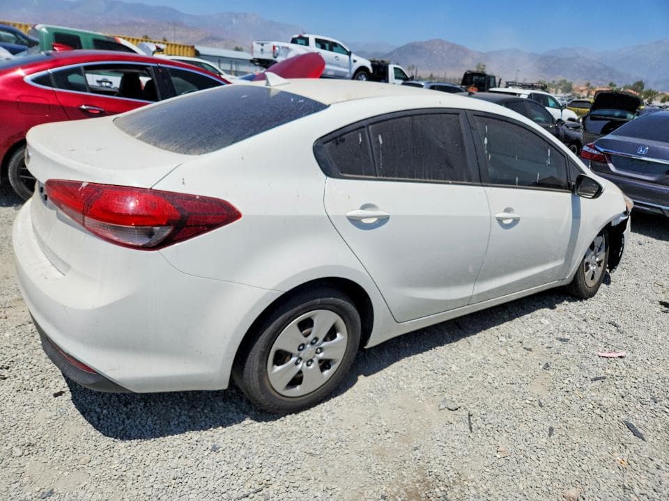 2017 KIA FORTE LX 3