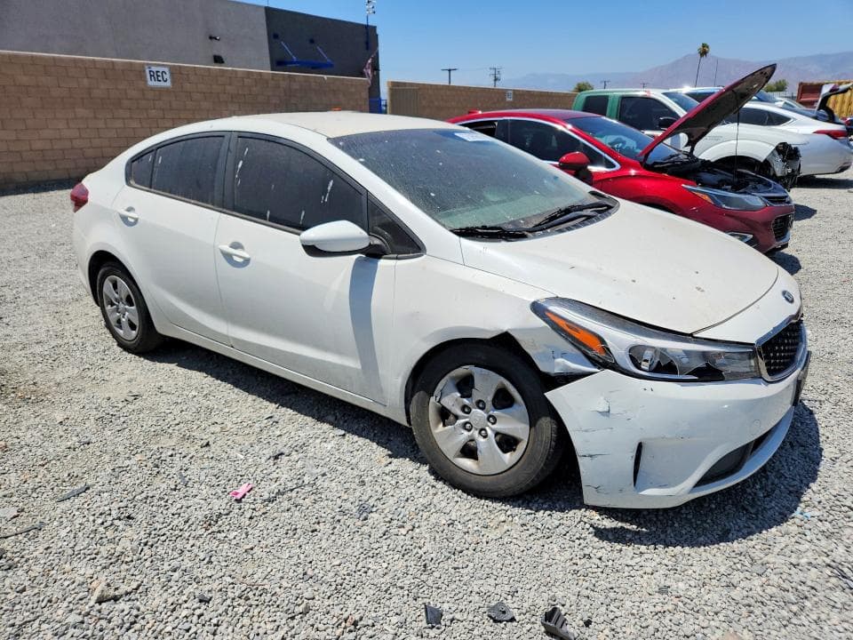 2017 KIA FORTE LX 4