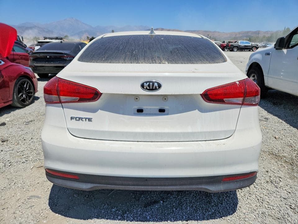 2017 KIA FORTE LX 6