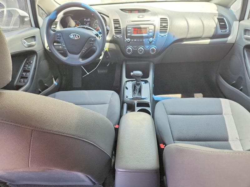 2017 KIA FORTE LX 8