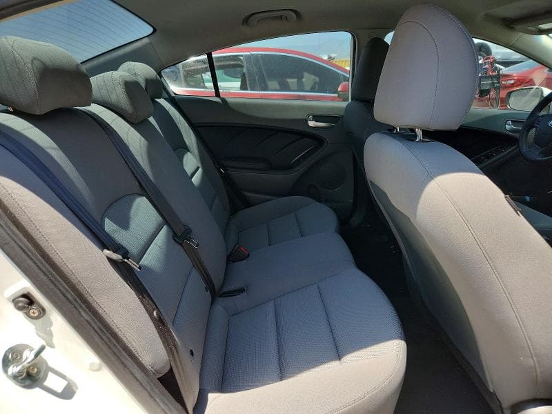 2017 KIA FORTE LX 10