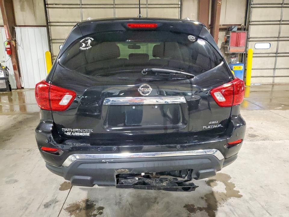 2017 NISSAN PATHFINDER PLATINUM 6
