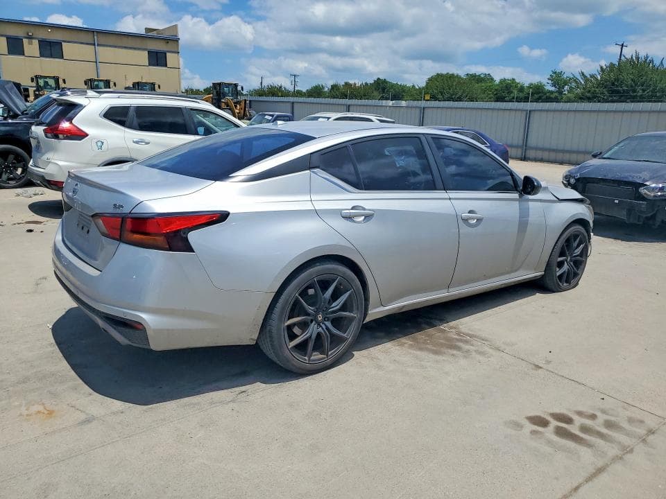 2020 NISSAN ALTIMA SR 3