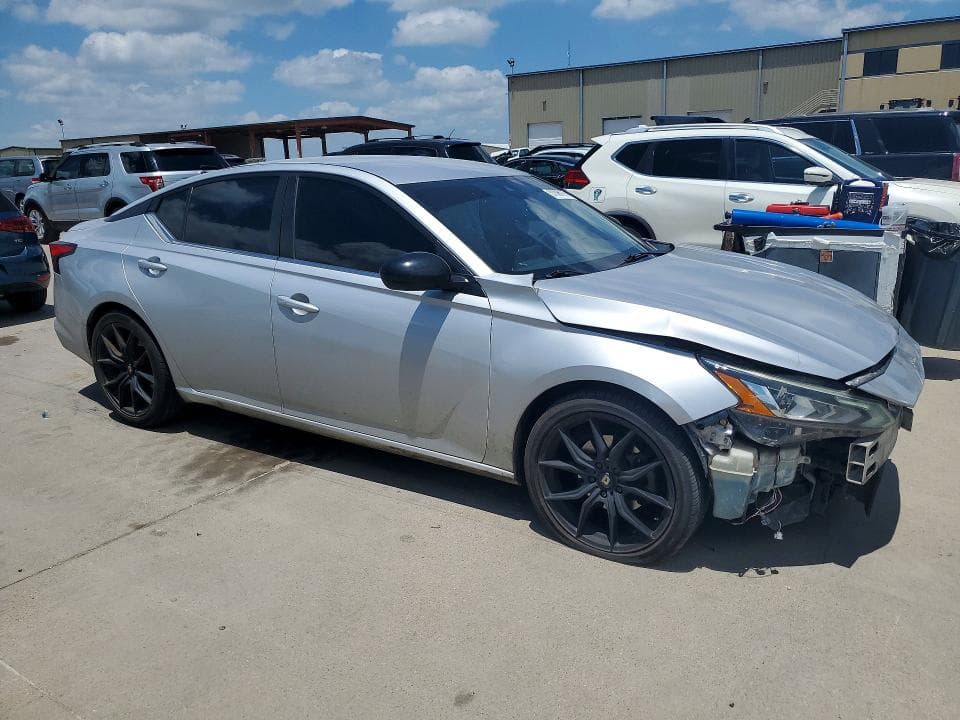 2020 NISSAN ALTIMA SR 4