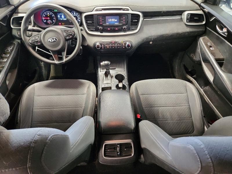 2017 KIA SORENTO LX V6 8